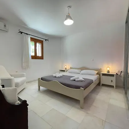Apanemi Apartmán Naxos City