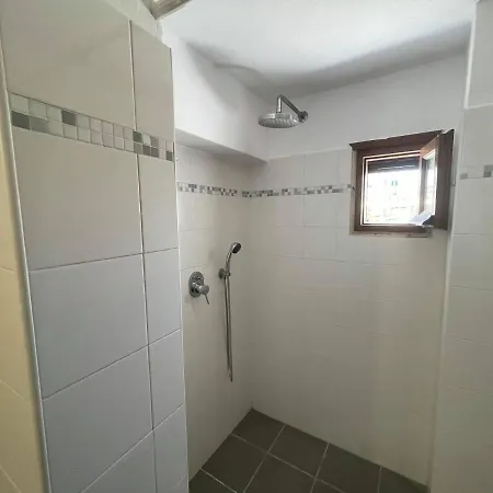 Apartmán Apanemi *